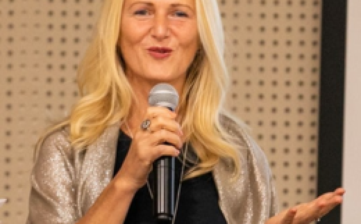 Csilla Mezösi